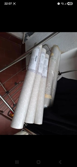 3+2 Rollos de Papel pintado