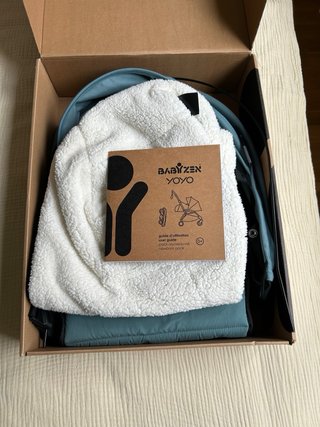 Cochecito Babyzen YOYO Aqua, muchos accesorios