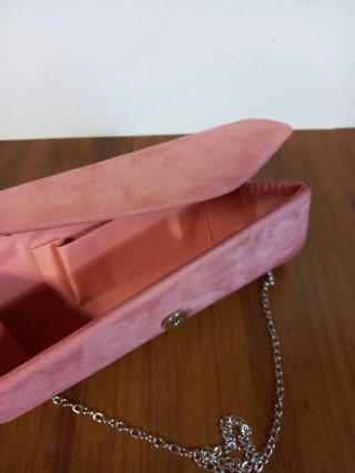 Bolso de fiesta salmón con cadena