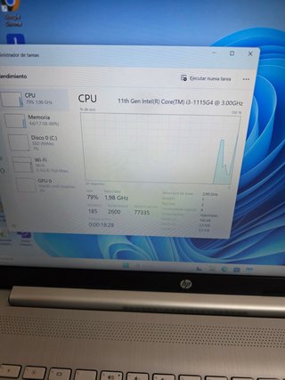 Ordenador portátil HP i3 ONCEAVA GENERACIÓN, 8RAM