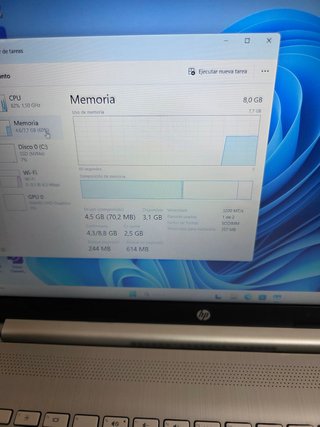 Ordenador portátil HP i3 ONCEAVA GENERACIÓN, 8RAM