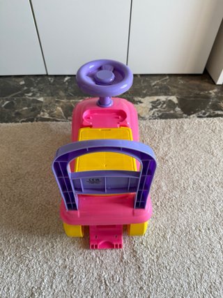 Coche correpasillos infantil rosa