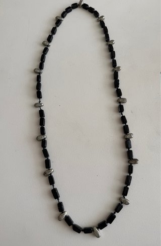 Collar largo Negro y Plateado piedra onix