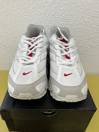 Nike Shox x Supreme Blanco Rojo