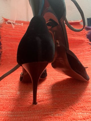 Zapatos de tacón negros Ricardo Cartillone