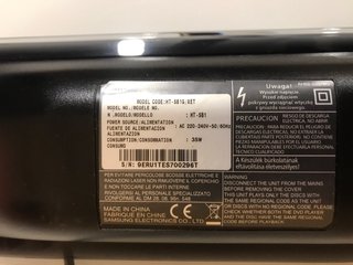 Barra de Sonido Samsung Negra