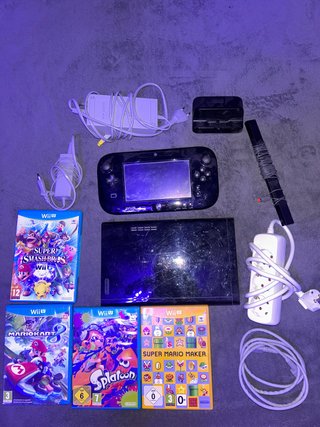Nintendo Wii U con 4 juegos