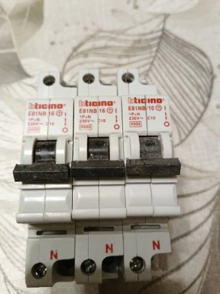 3 Interruttori Bticino E81NB