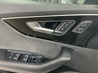 Audi Q8  55 TFSI 2022 ETIQUETA ECO 340CV 18K 2022
