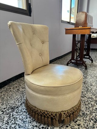 Butaca sillón antiguo beige