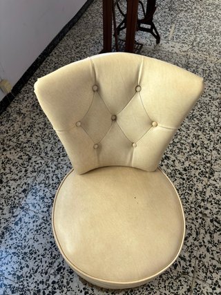 Butaca sillón antiguo beige