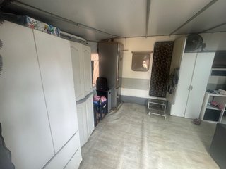 Caravana fija en camping