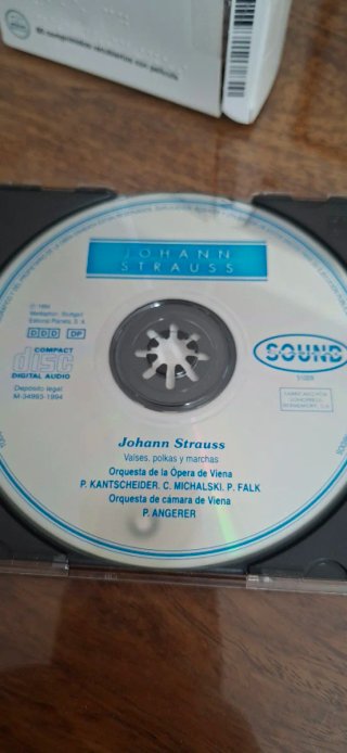 CD Johann Strauss Valses, Polkas y Marchas