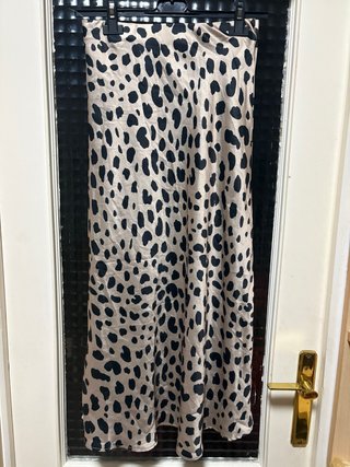 Falda leopardo beige y negra