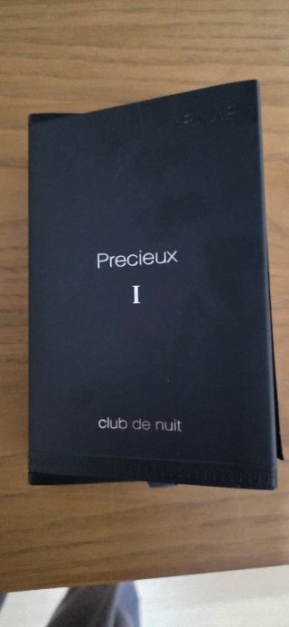 Armaf Club de Nuit Precieux Perfume