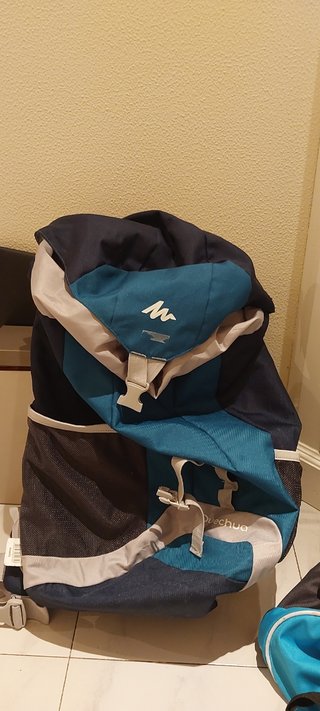Mochila Quechua Azul y Turquesa