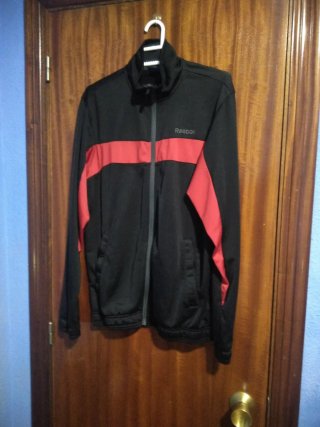 Chaqueta deportiva Reebok Talla S