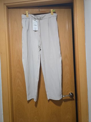 Pantalones ZARA beige MUJER