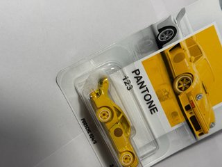 Hot Wheels porsche 934.5 Pantone