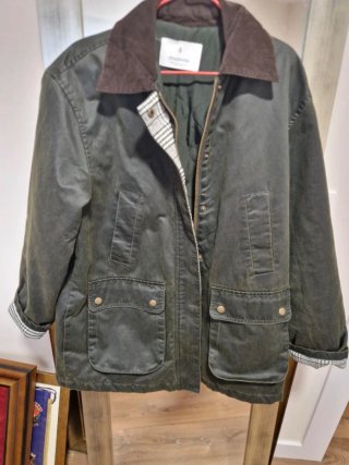 Parka encerada verde oliva Stradivarius