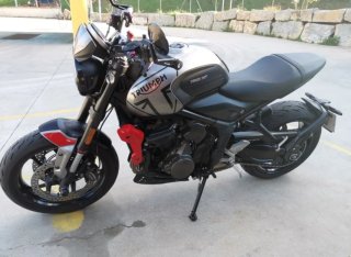 Triumph Trident 660