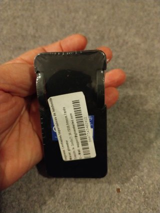 Enchufe plano negro