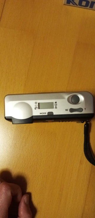 Cámara Konica Z-up 80e Plata