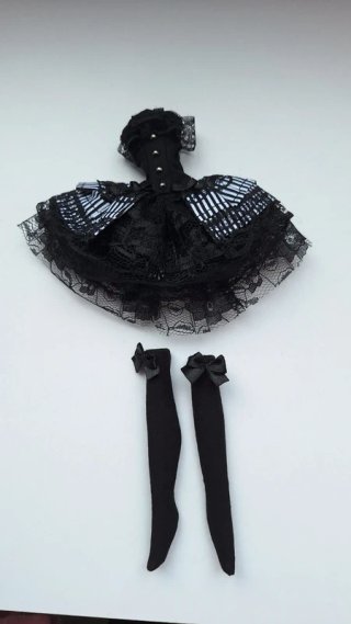Vestito e calzini per bambola Monster High