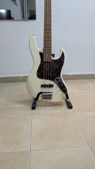Soporte para guitarra y bajo