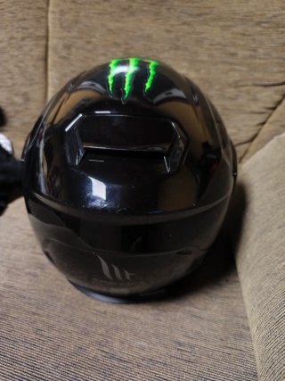Casco de moto negro