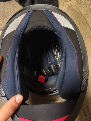 Casco de moto negro