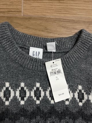 Jersey Gap Gris con Estampado Étnico