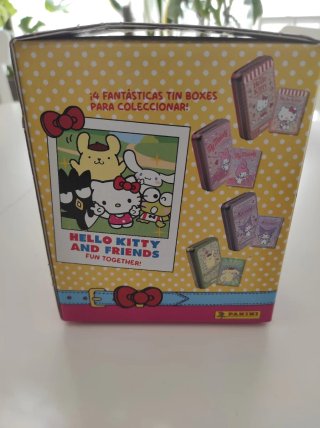 Lote Expositor y 1 Caja Colección Hello Kitty