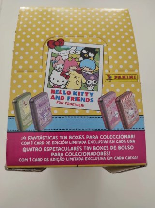 Lote Expositor y 1 Caja Colección Hello Kitty