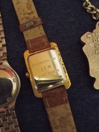 Lote 2 Relojes + Llavero Virgen