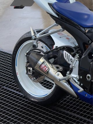 Yoshimura R55 Escape Deportivo