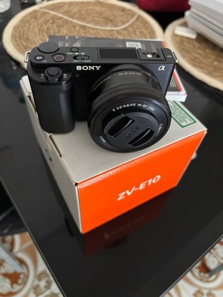 Sony ZV-E10 + Objetivo 16-50mm