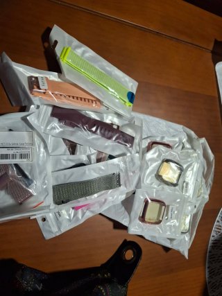 Carcasa y correas Fitbit Versa Oro y Rosa