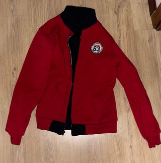 Chaqueta reversible negra y roja