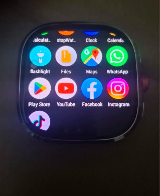 Teléfono móvil en la muñeca,con sistema Android 10