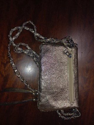 Bolso de cadena dorado