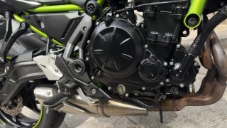 ✨✨MOTO KAWASAKI Z650 Naked Negra y Verde ✨