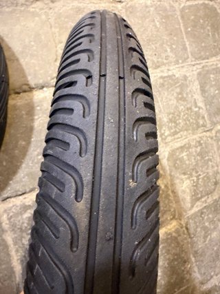 Neumático Pirelli Sliks