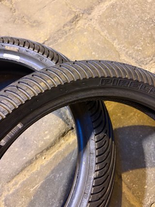 Neumático Pirelli Sliks