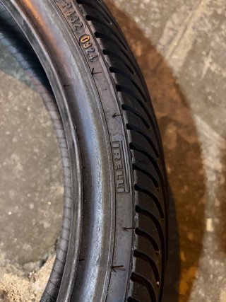 Neumático Pirelli Sliks