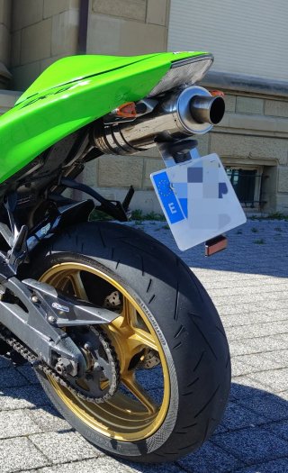Kawasaki ZX6R 636 2006 verde. Limitada en papeles
