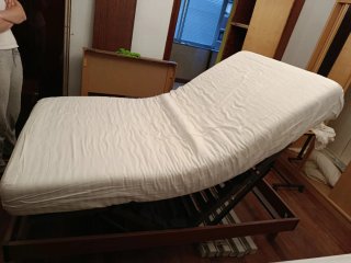 Cama articulada con colchón