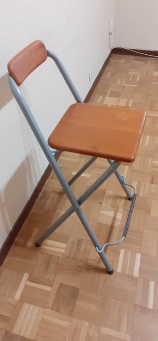 Taburete alto plegable madera y metal