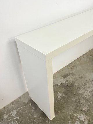 Consola, Escritorio o mesa auxiliar