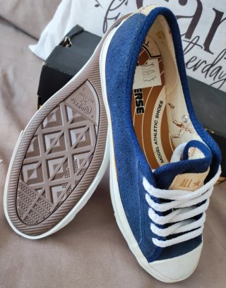 Zapatillas Converse de piel, a estrenar.